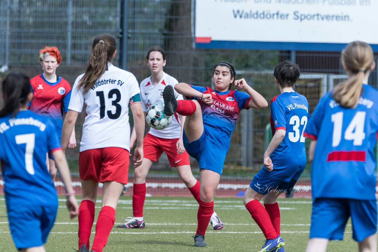 Bild 56 - wCJ Walddoerfer 2 - VfL Pinneberg 2 : Ergebnis: 7:0